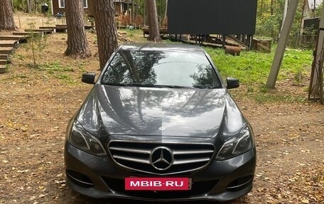 Mercedes-Benz E-Класс, 2013 год, 2 200 000 рублей, 4 фотография
