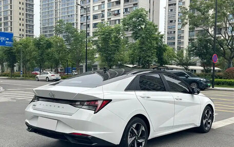 Hyundai Elantra, 2022 год, 1 400 000 рублей, 5 фотография
