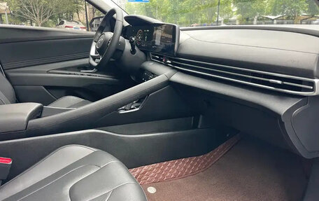 Hyundai Elantra, 2022 год, 1 400 000 рублей, 15 фотография