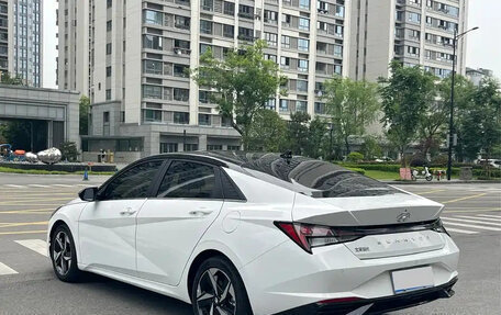 Hyundai Elantra, 2022 год, 1 400 000 рублей, 7 фотография