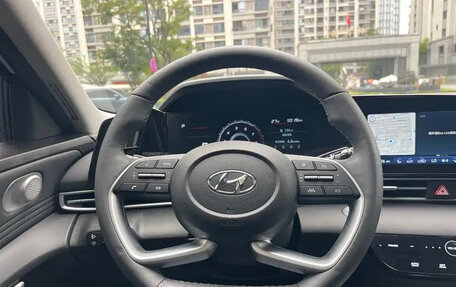 Hyundai Elantra, 2022 год, 1 400 000 рублей, 10 фотография