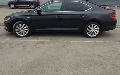 Skoda Superb III рестайлинг, 2019 год, 1 799 000 рублей, 1 фотография