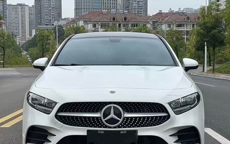 Mercedes-Benz A-Класс, 2021 год, 2 225 000 рублей, 2 фотография
