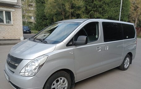 Hyundai Grand Starex Grand Starex I рестайлинг 2, 2010 год, 1 250 000 рублей, 3 фотография