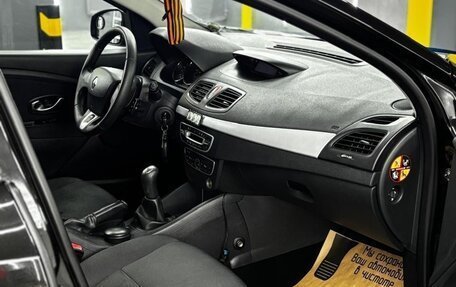 Renault Megane III, 2010 год, 640 000 рублей, 11 фотография