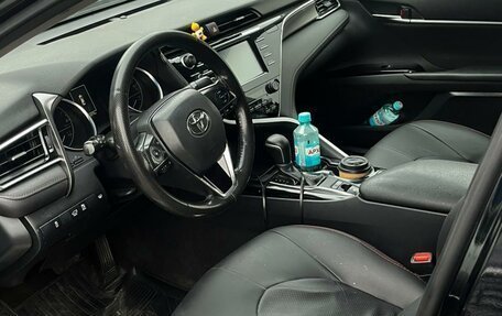 Toyota Camry, 2019 год, 2 000 000 рублей, 8 фотография