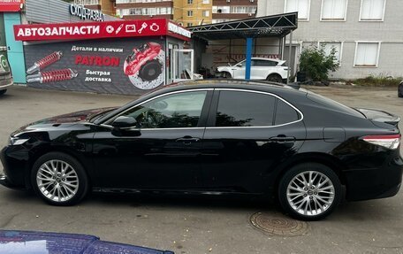 Toyota Camry, 2019 год, 2 000 000 рублей, 6 фотография