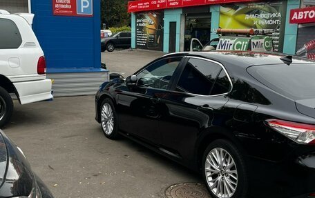 Toyota Camry, 2019 год, 2 000 000 рублей, 5 фотография