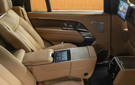 Land Rover Range Rover IV рестайлинг, 2025 год, 24 990 000 рублей, 17 фотография