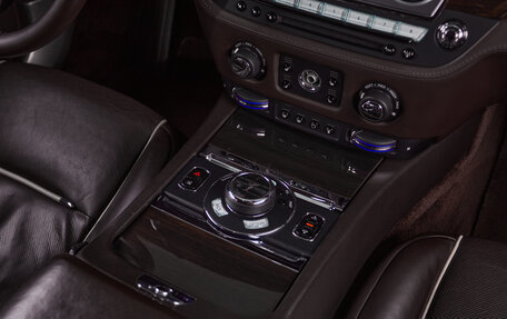 Rolls-Royce Wraith, 2015 год, 14 800 000 рублей, 25 фотография