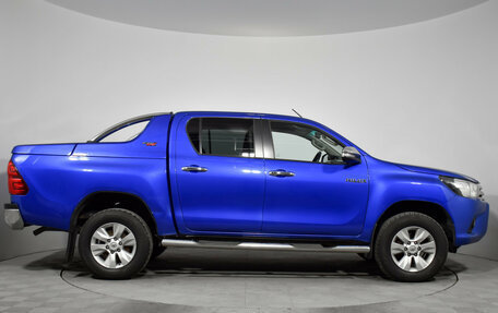 Toyota Hilux VIII, 2015 год, 2 990 000 рублей, 4 фотография