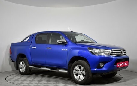 Toyota Hilux VIII, 2015 год, 2 990 000 рублей, 3 фотография