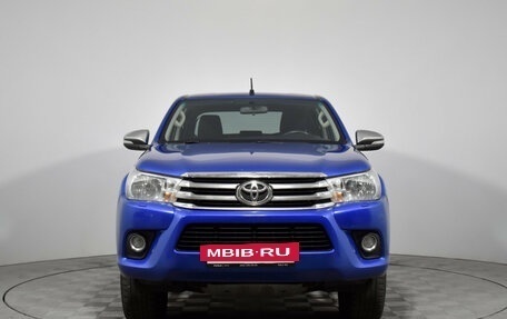 Toyota Hilux VIII, 2015 год, 2 990 000 рублей, 2 фотография