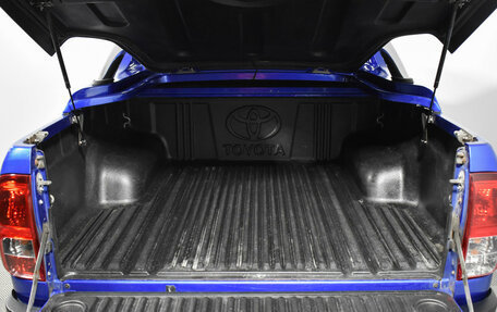 Toyota Hilux VIII, 2015 год, 2 990 000 рублей, 21 фотография