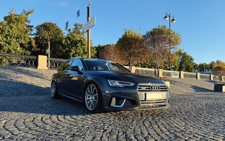 Audi A4, 2019 год, 3 650 000 рублей, 3 фотография