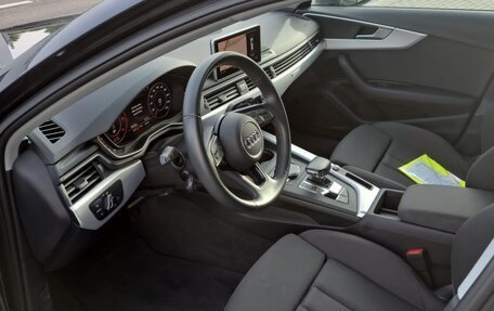 Audi A4, 2019 год, 3 650 000 рублей, 7 фотография