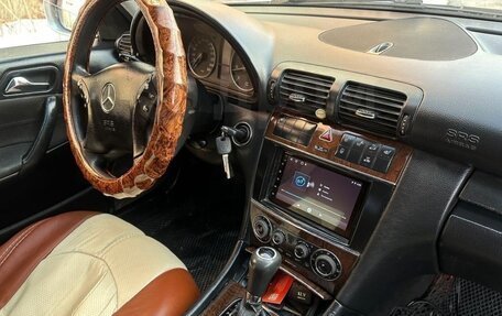 Mercedes-Benz C-Класс, 2005 год, 600 000 рублей, 7 фотография