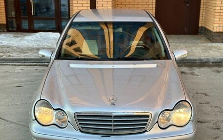 Mercedes-Benz C-Класс, 2005 год, 600 000 рублей, 11 фотография