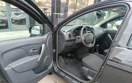 Renault Logan II, 2015 год, 870 000 рублей, 7 фотография