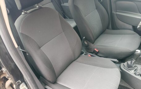 Renault Logan II, 2015 год, 870 000 рублей, 15 фотография