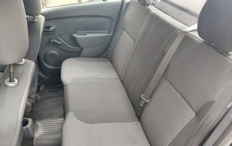Renault Logan II, 2015 год, 870 000 рублей, 17 фотография
