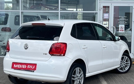 Volkswagen Polo VI (EU Market), 2011 год, 719 000 рублей, 2 фотография
