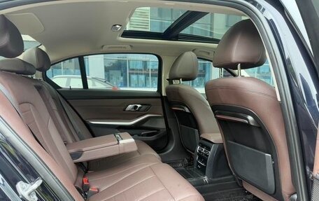 BMW 3 серия, 2022 год, 3 000 000 рублей, 13 фотография