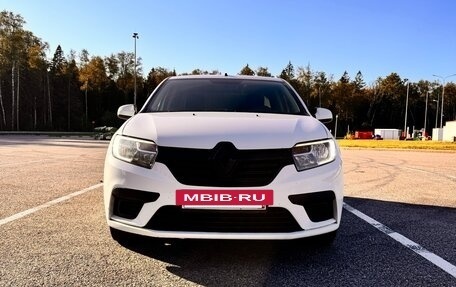 Renault Logan II, 2020 год, 900 000 рублей, 2 фотография