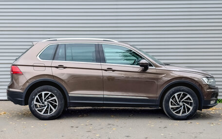 Volkswagen Tiguan II, 2019 год, 2 345 000 рублей, 4 фотография