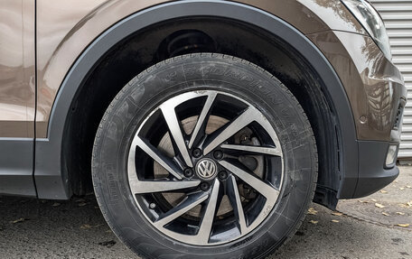 Volkswagen Tiguan II, 2019 год, 2 345 000 рублей, 18 фотография