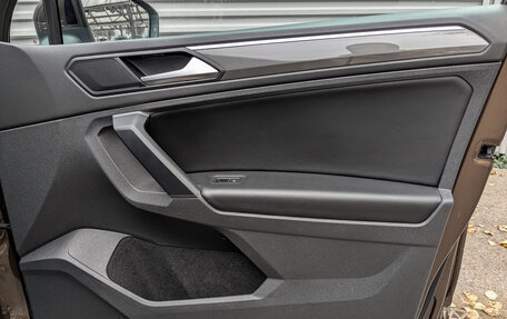 Volkswagen Tiguan II, 2019 год, 2 345 000 рублей, 25 фотография