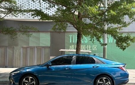 Hyundai Elantra, 2022 год, 1 130 000 рублей, 7 фотография