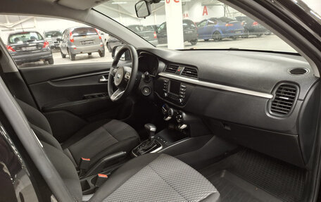 KIA Rio IV, 2019 год, 1 355 000 рублей, 11 фотография