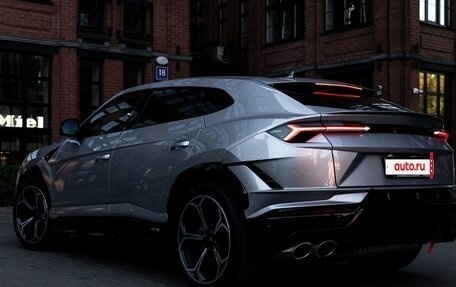 Lamborghini Urus I, 2024 год, 35 000 000 рублей, 3 фотография