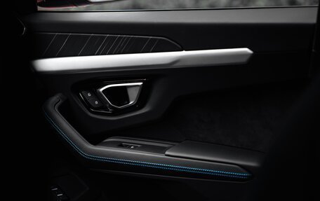 Lamborghini Urus I, 2024 год, 35 000 000 рублей, 11 фотография