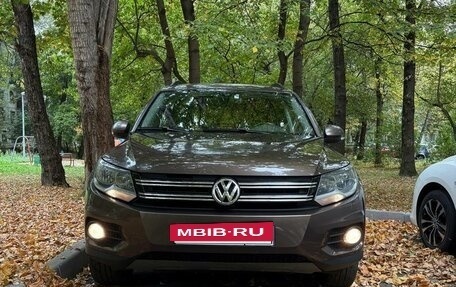 Volkswagen Tiguan I, 2015 год, 1 600 000 рублей, 2 фотография