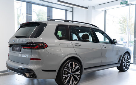 BMW X7, 2025 год, 19 000 000 рублей, 8 фотография