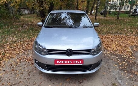 Volkswagen Polo VI (EU Market), 2011 год, 500 000 рублей, 1 фотография