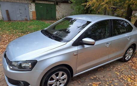 Volkswagen Polo VI (EU Market), 2011 год, 500 000 рублей, 6 фотография