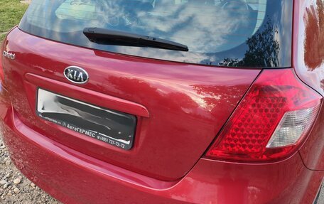 KIA cee'd I рестайлинг, 2011 год, 650 000 рублей, 2 фотография