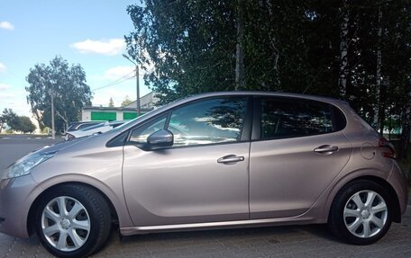 Peugeot 208 II, 2013 год, 895 000 рублей, 2 фотография