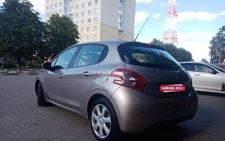 Peugeot 208 II, 2013 год, 895 000 рублей, 4 фотография