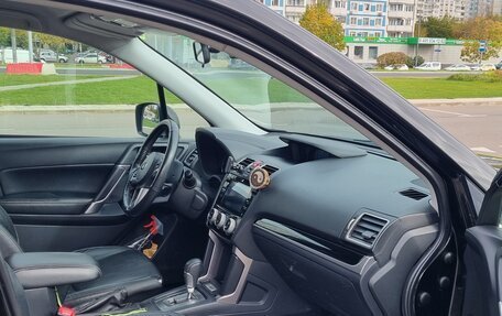 Subaru Forester, 2018 год, 1 810 000 рублей, 6 фотография
