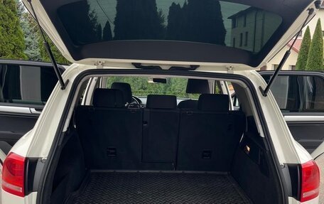 Volkswagen Touareg III, 2011 год, 1 980 000 рублей, 5 фотография