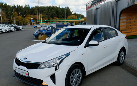 KIA Rio IV, 2021 год, 1 415 100 рублей, 4 фотография