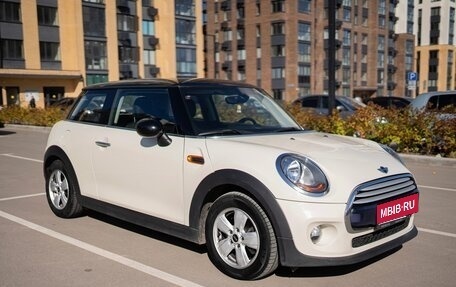 MINI Hatch, 2015 год, 1 950 000 рублей, 1 фотография