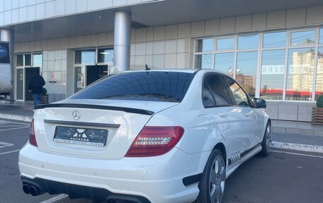 Mercedes-Benz C-Класс, 2011 год, 1 000 000 рублей, 6 фотография