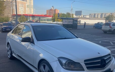 Mercedes-Benz C-Класс, 2011 год, 1 000 000 рублей, 5 фотография