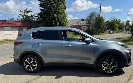 KIA Sportage IV рестайлинг, 2020 год, 2 000 000 рублей, 9 фотография