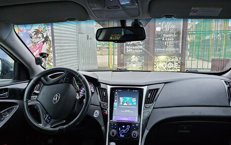 Hyundai Sonata VI, 2010 год, 950 000 рублей, 12 фотография